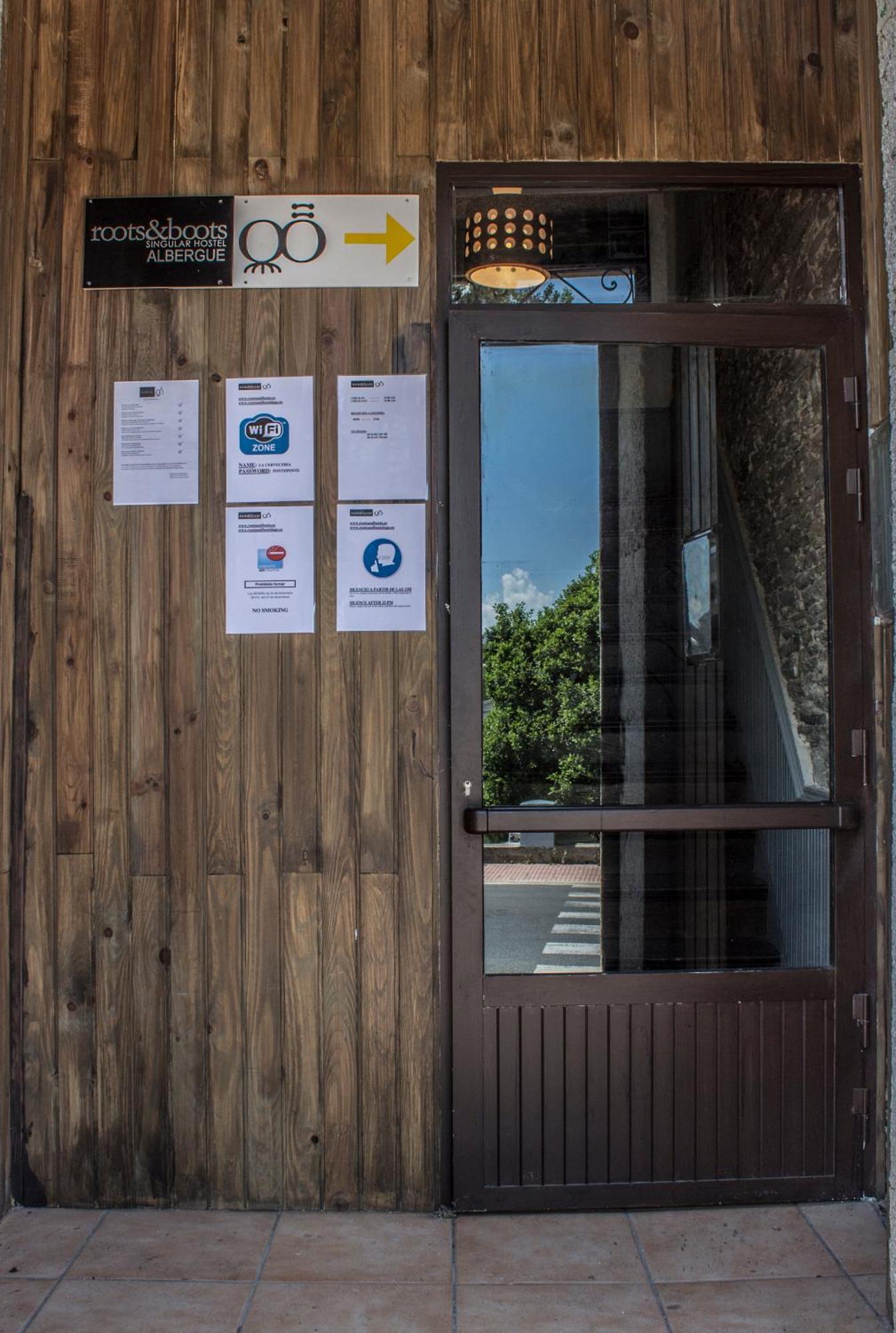 Roots&Boots Lugo Hostel Kültér fotó